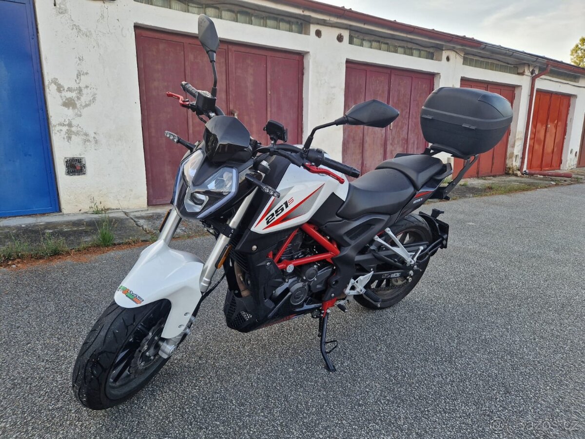 Benelli BN 251S ABS