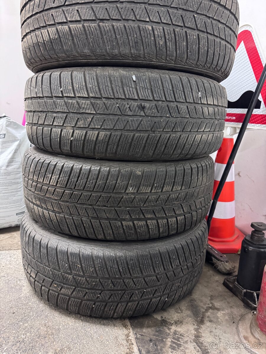 Zimní pneu 225/60 R17