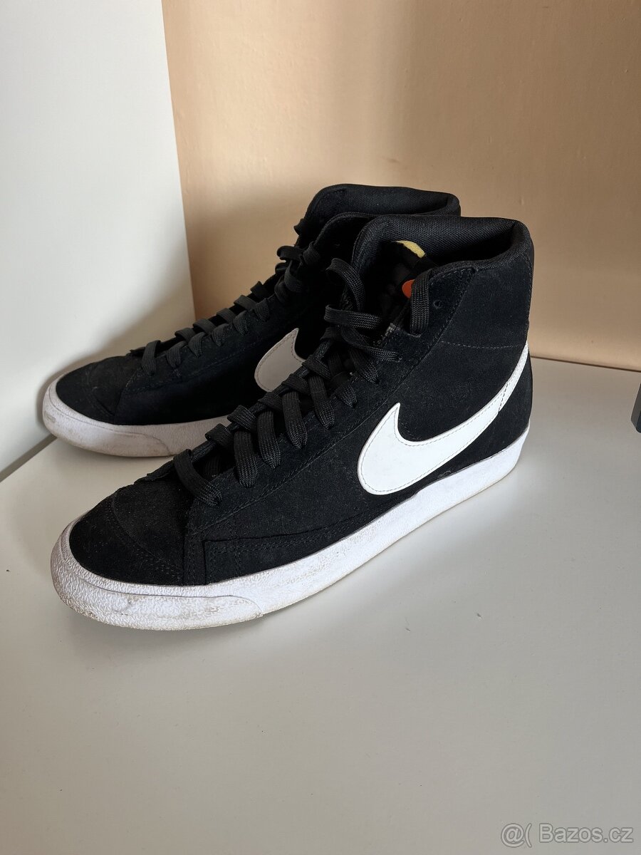 Nike Blazer Mid 77