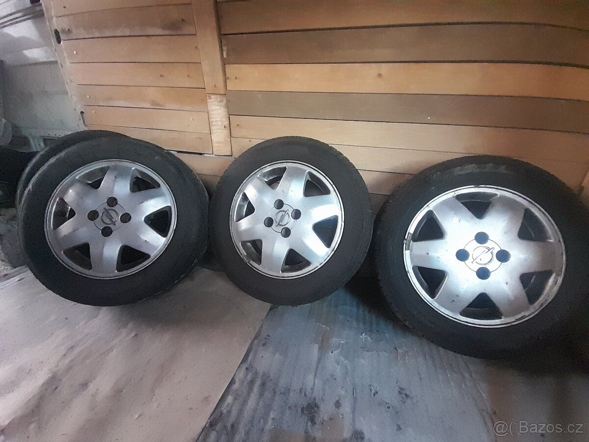 Litá kola 4x100 r15 56,6 Opel