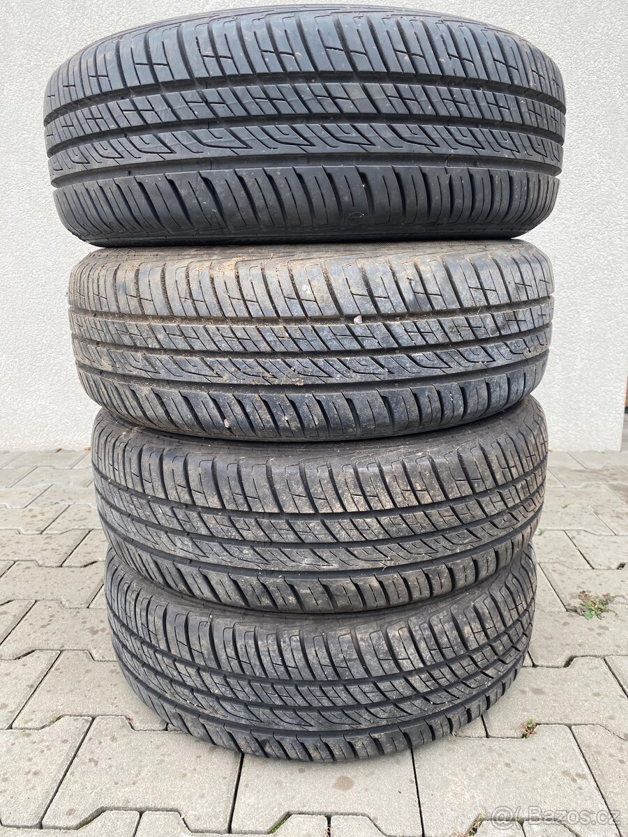 Téměř nové letní pneu 195/65 R15 Barum Brillantis 2