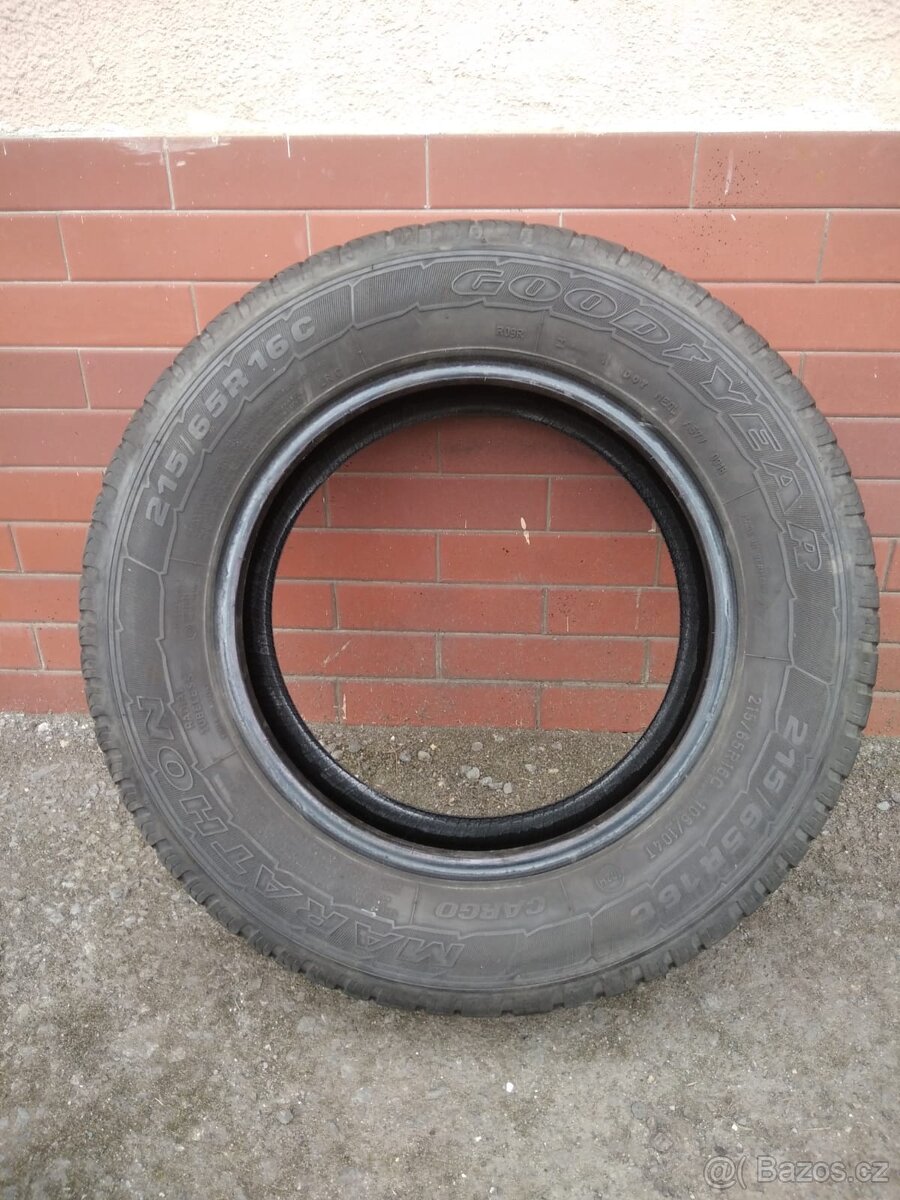 Pneu užitkové  215/65 R 16 C