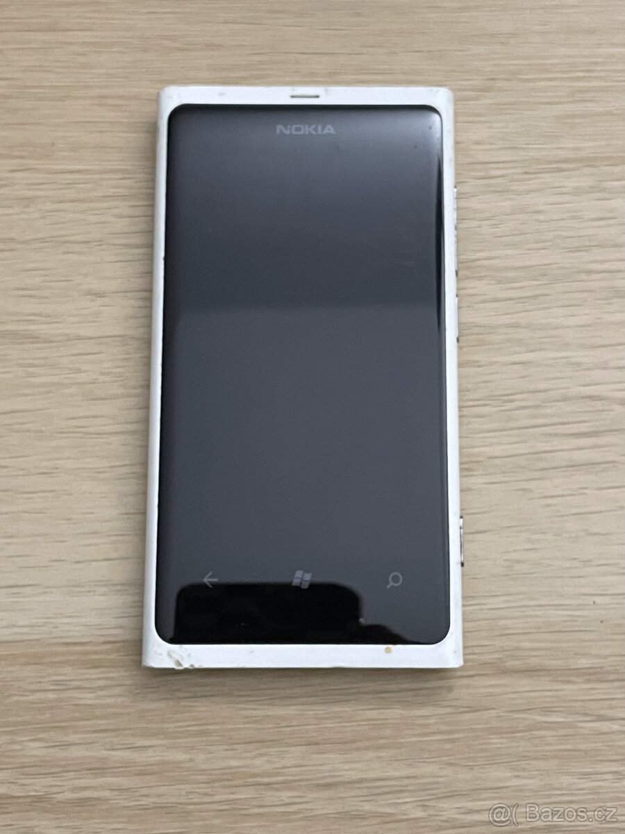 Nokia Lumia 800