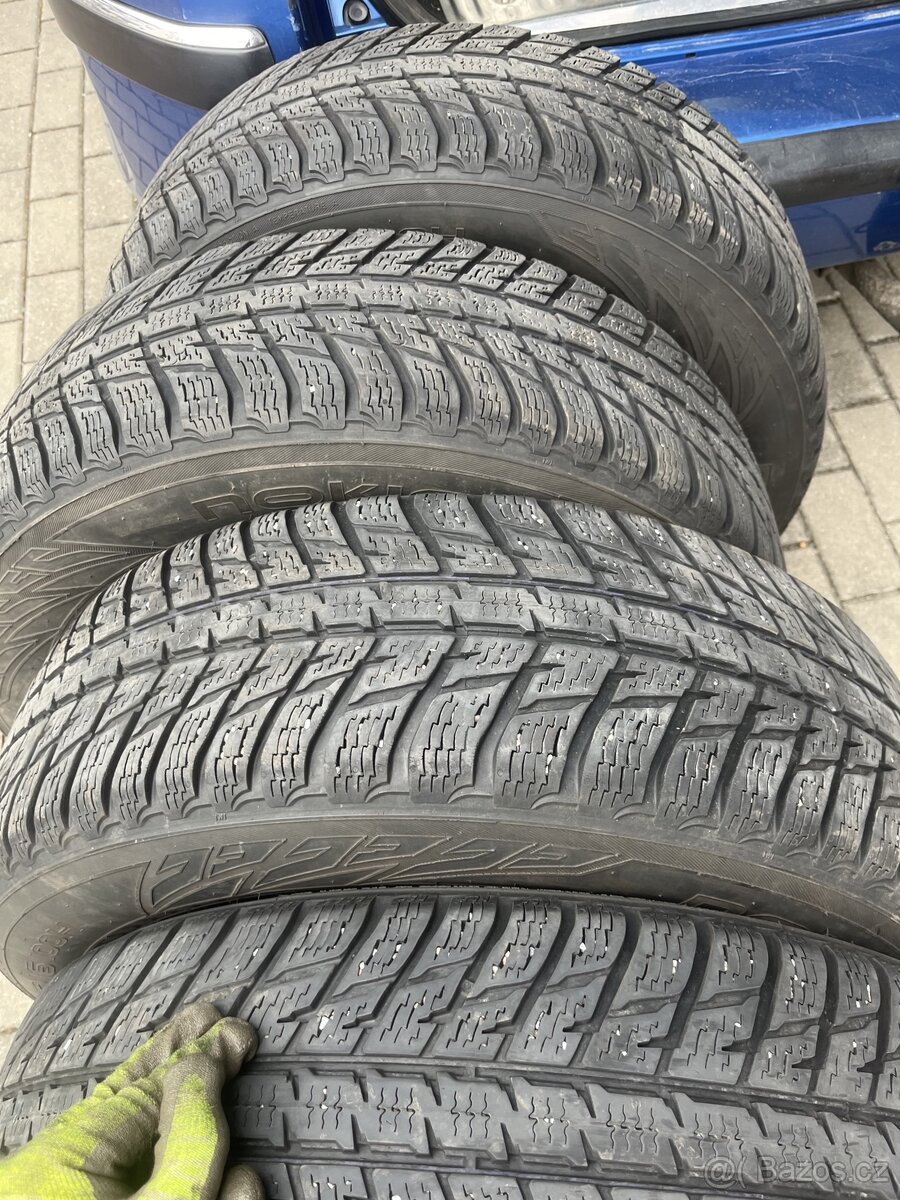 Nokian WR SUV 3 - Aramid 215/70 r16, zimní 4ks