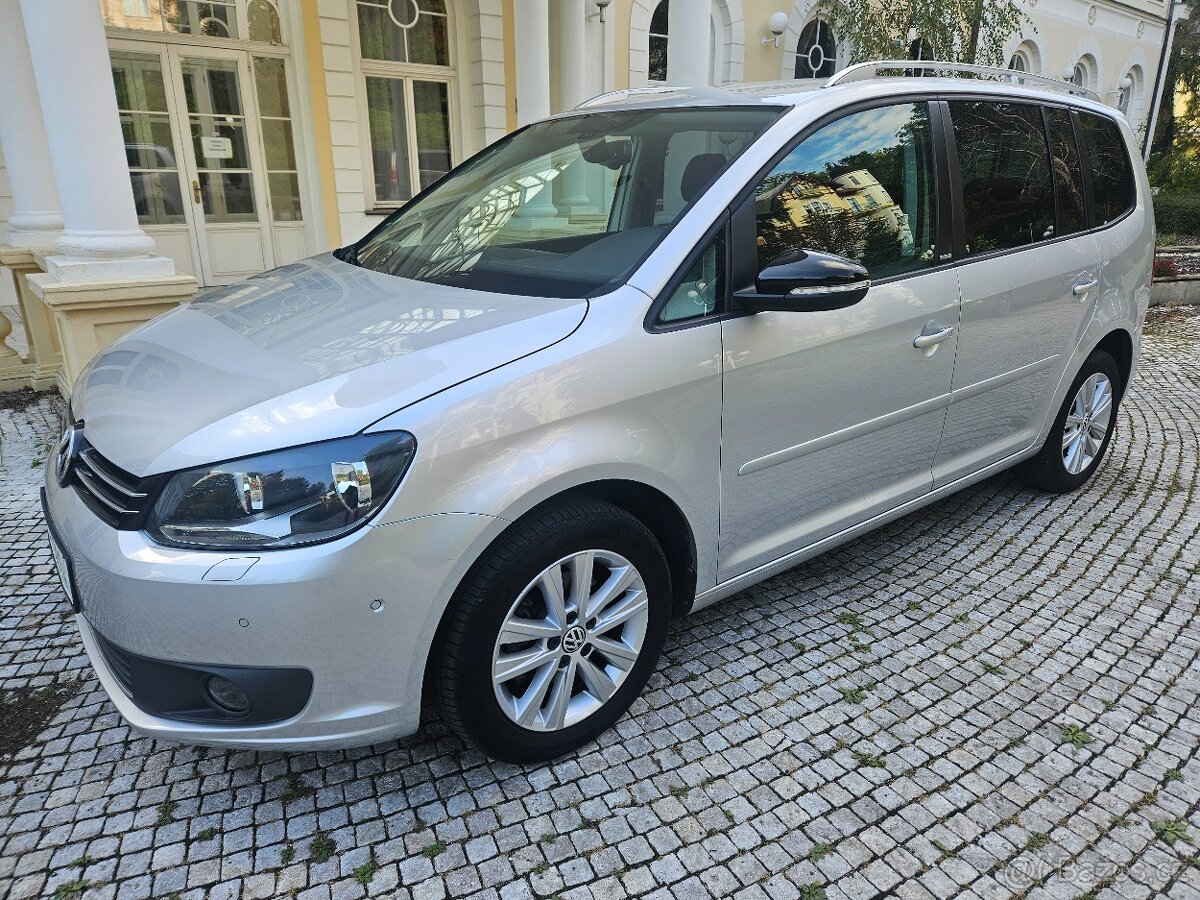 VW Touran Style 1.6 TDI 77 kW DSG 2012, 128.000 km