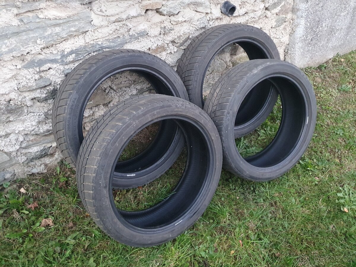 Zimní pneu Barum polaris 5,  205/45 r18