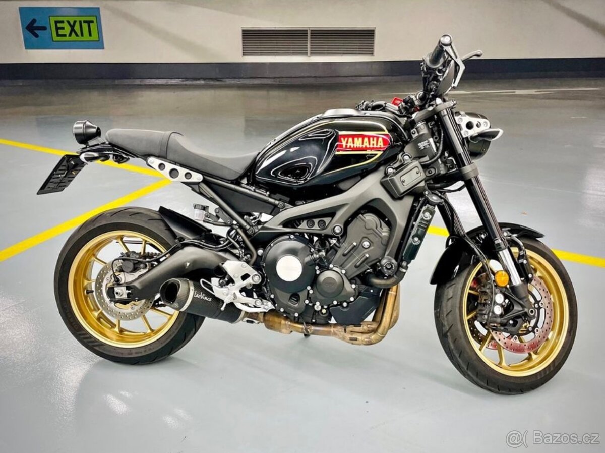 YAMAHA XSR 900. r.v 2021 Edice 80” black