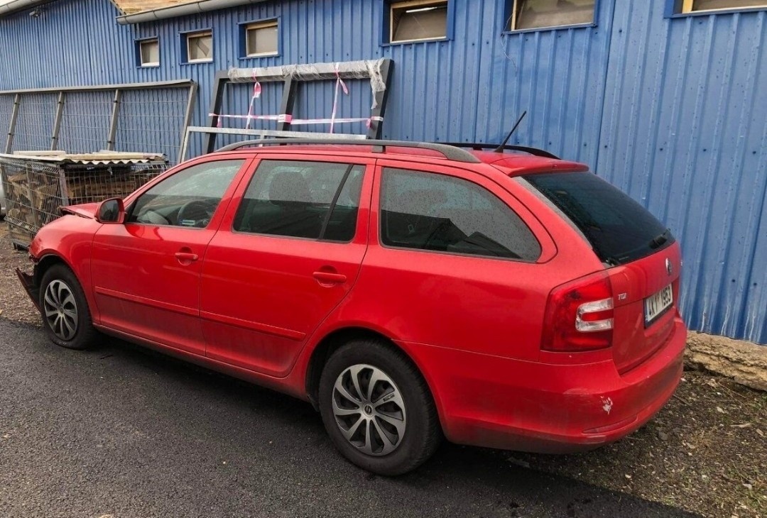 Levé zadní dveře Škoda Octavia II fl combi