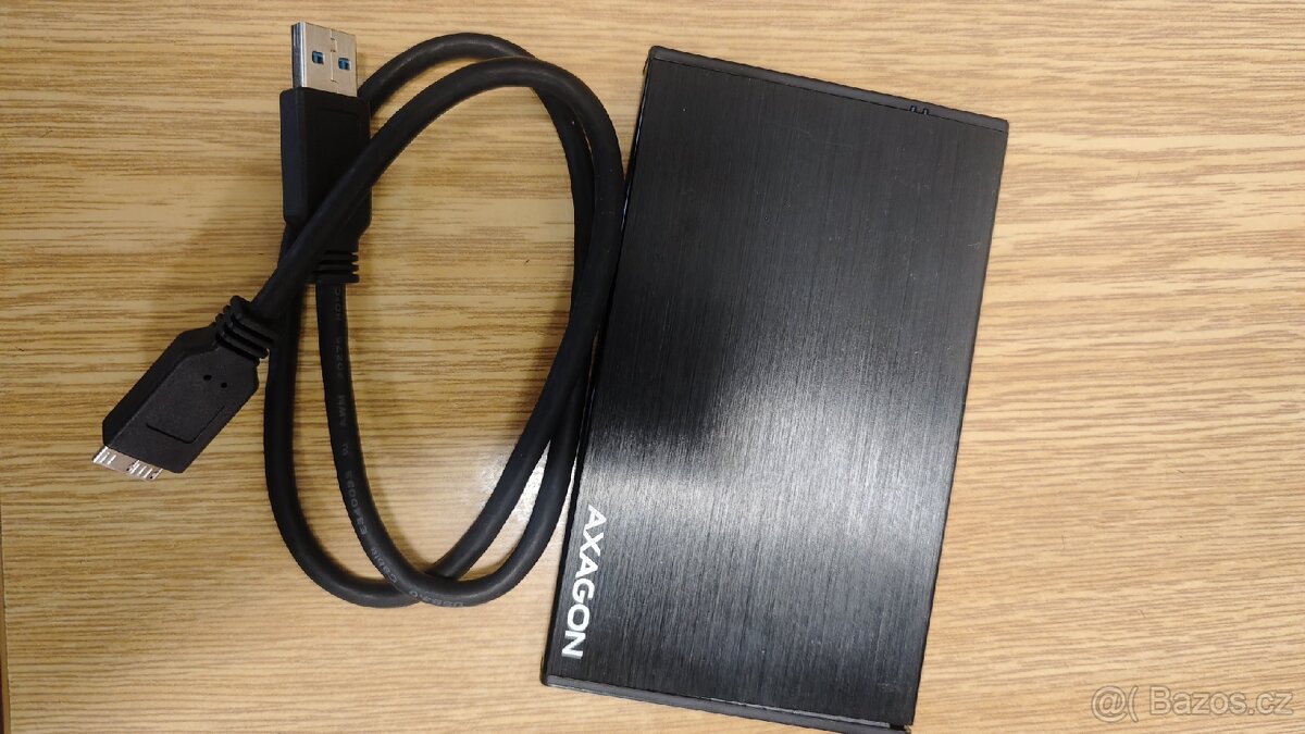 Externí přenosný disk na USB 320 gb