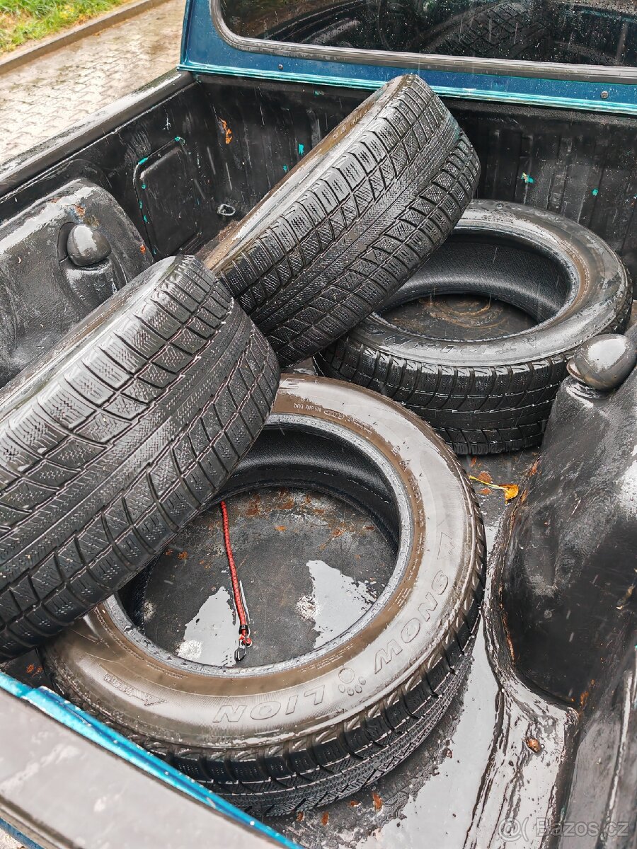 255/55 R18 zimní pneu