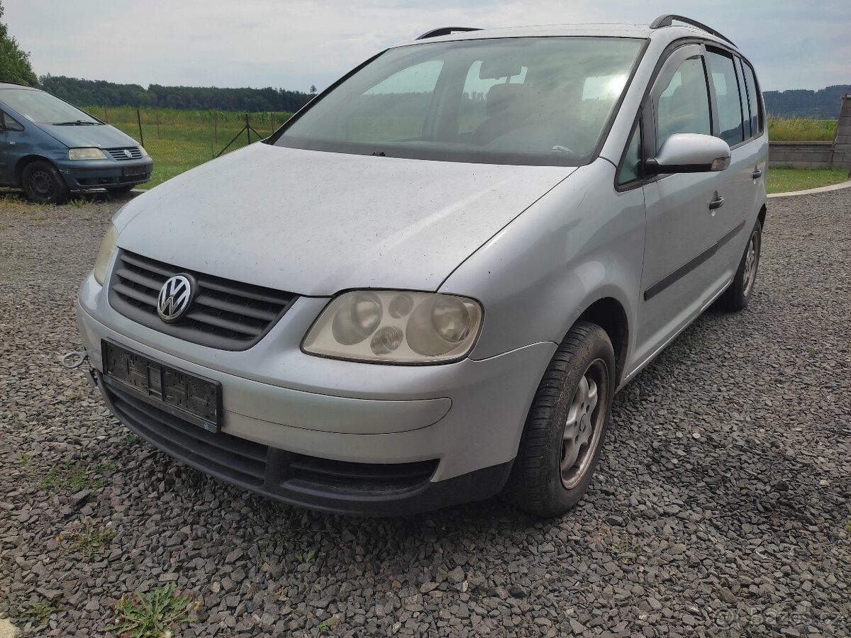 VW Touran 1.6i 85kw díly