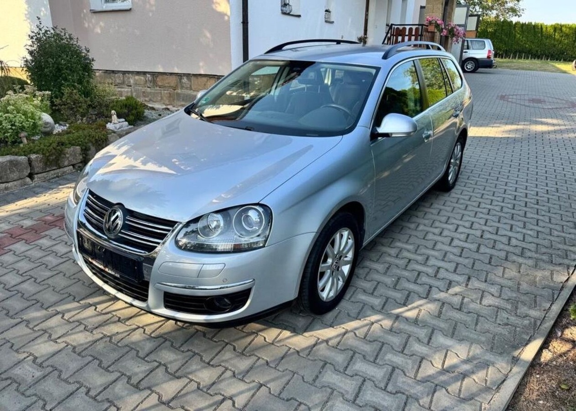 Volkswagen Golf 2,0 TDi Comfortline Variant nafta