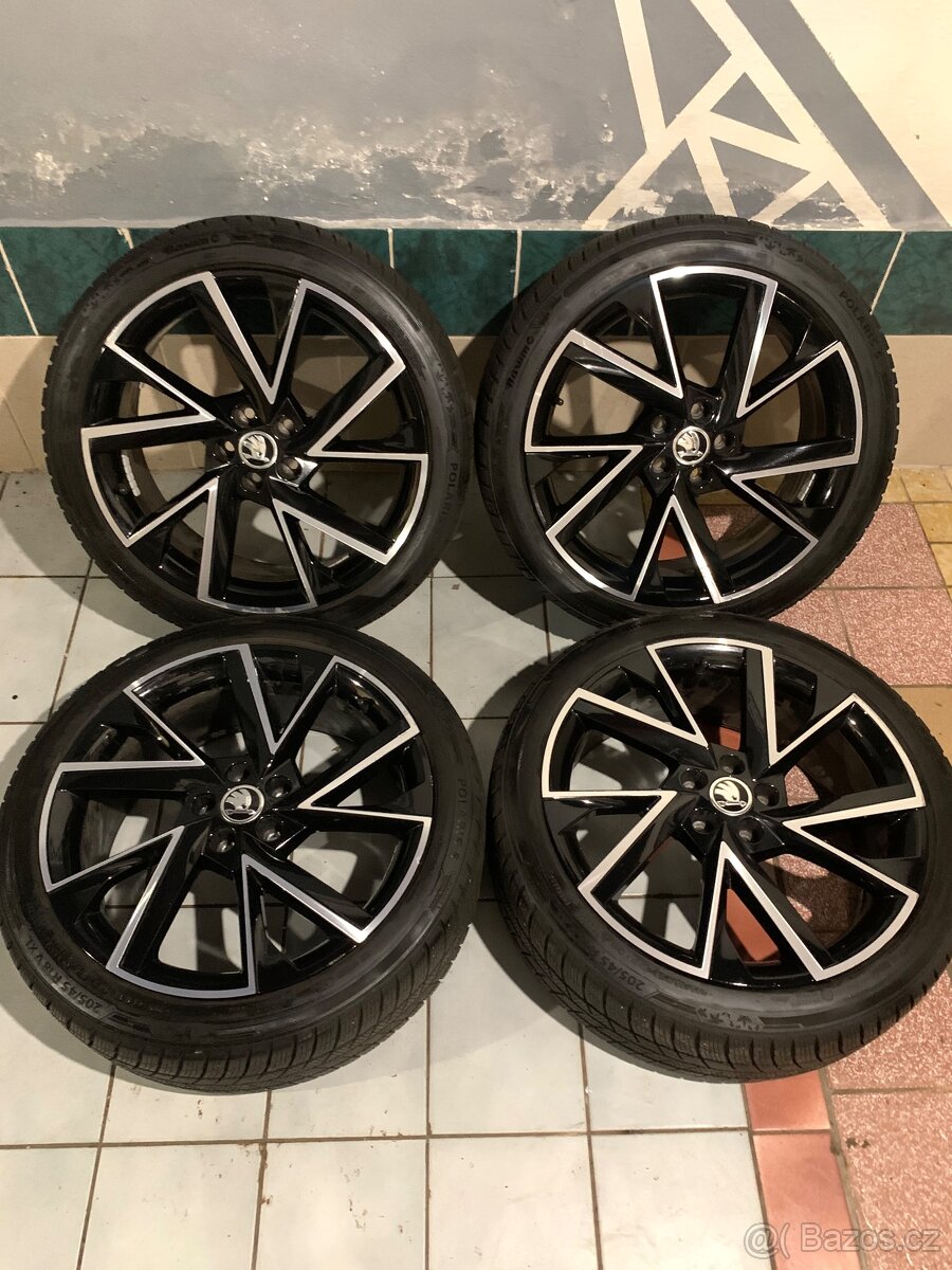 Alu kola Škoda SCALA R18 5X100 ZIMNÍ PNEU 205/45 R18 BARUM