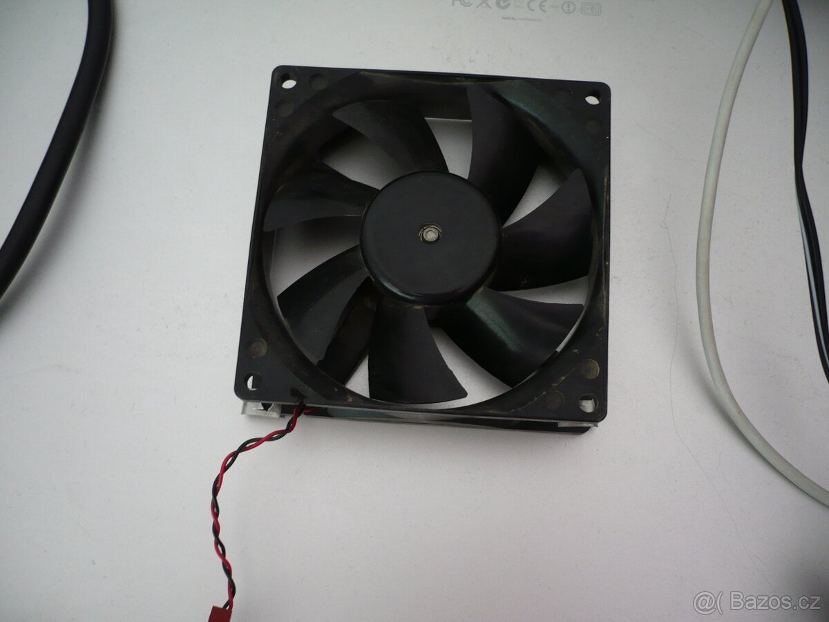 Ventilátor DC 12V/0,4A 92mm 2100rpm