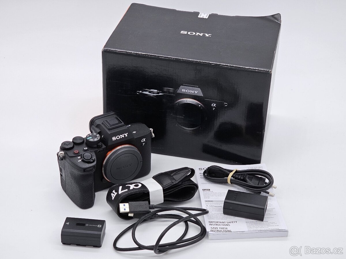 Sony A7IV TOP STAV + 128 SD + extra origo baterie