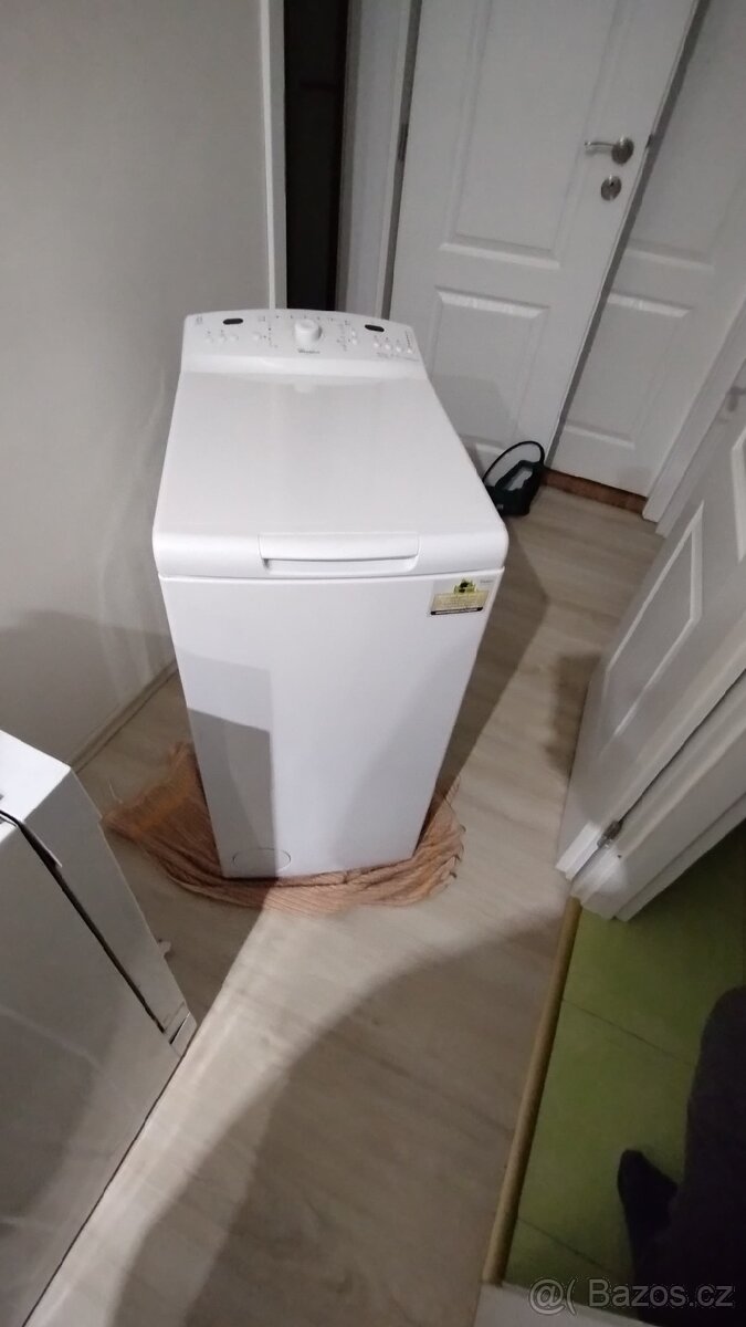 Pračka s vrchním plněním Whirlpool WTLS 65812