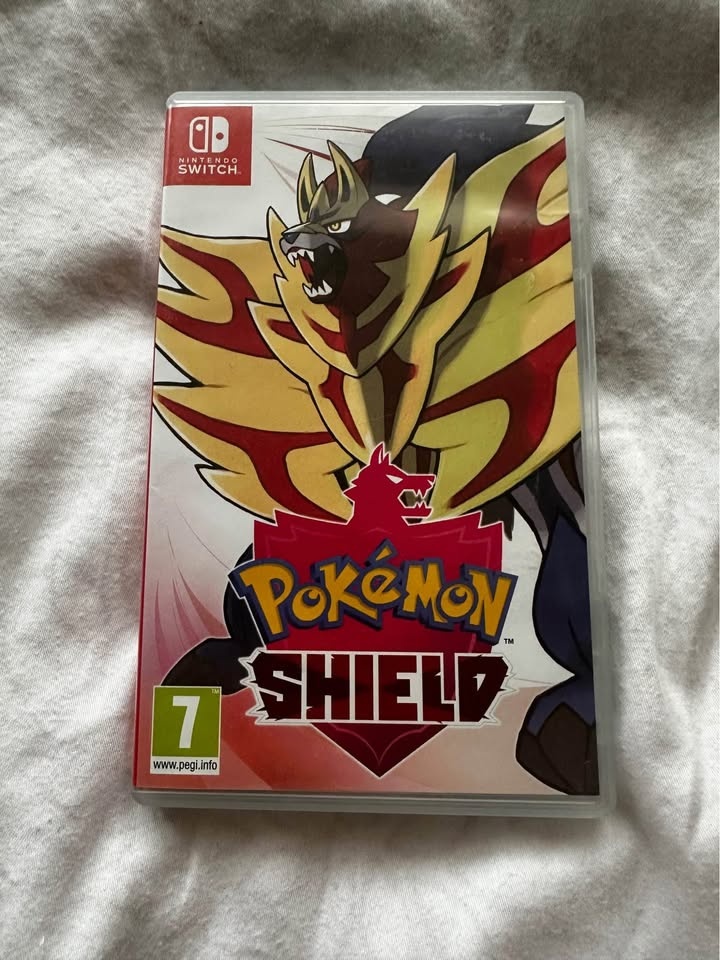 Pokemon Shield