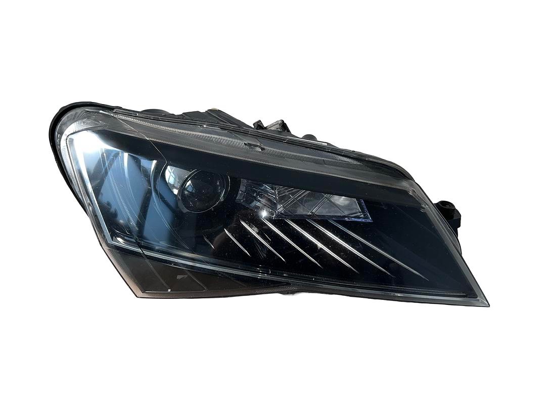 LED pravý přední xenon bixenon 3V1941016A Škoda Superb 3 18