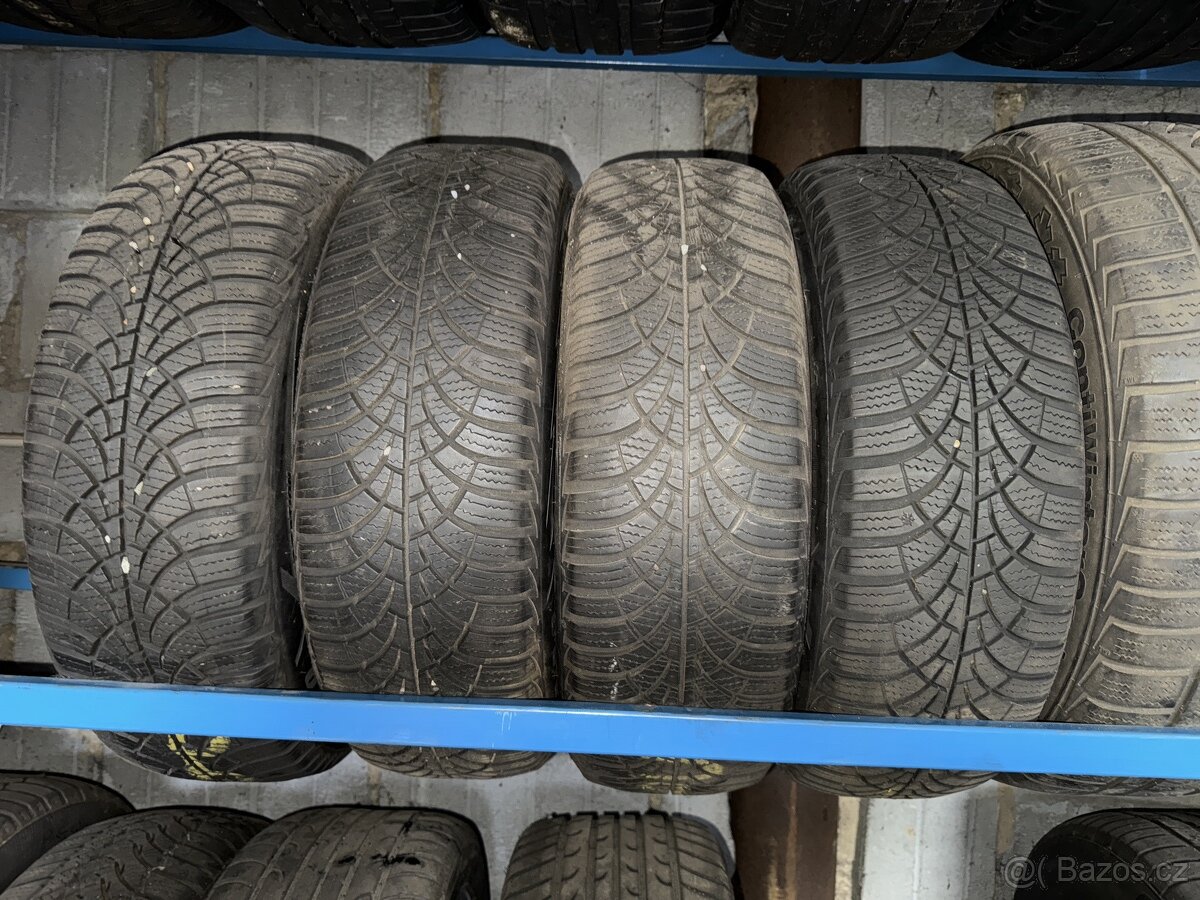 4x 185/60r15 84T goodyear zimní 5mm