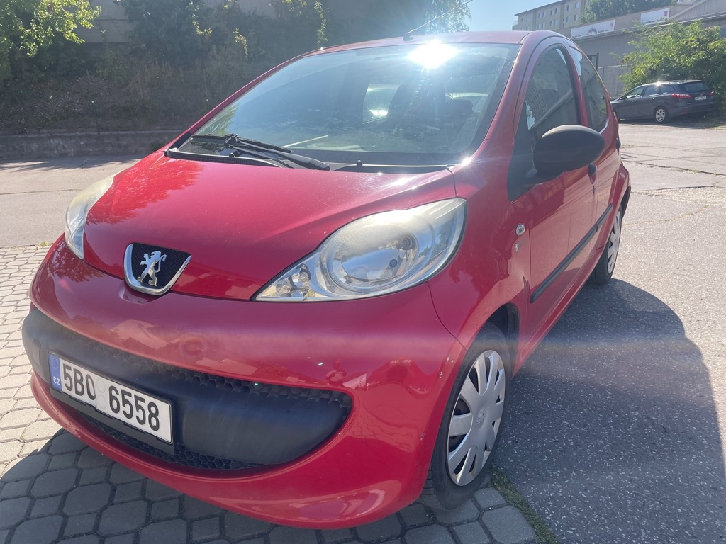 Prodám Peugeot 107, 1.0i 50 kW, rok 2007,  první majitel