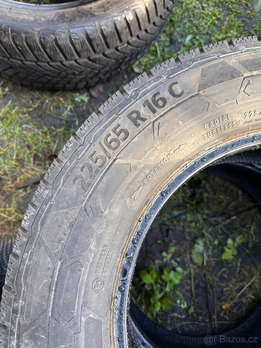 2ks zimních pneu 225/65 R16C - Continental