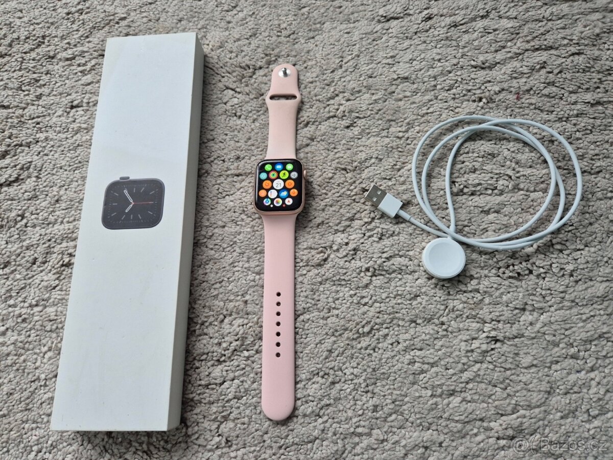 Apple Watch 6 44mm Pink baterie 100%