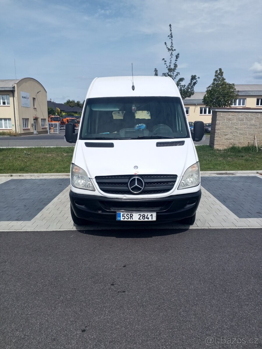 Prodám Mercedes-Benz sprinter 9 míst 313 cdi 95 kW