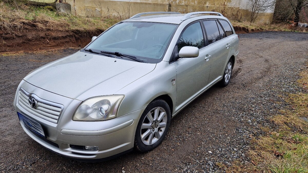 Toyota Avensis Combi T25