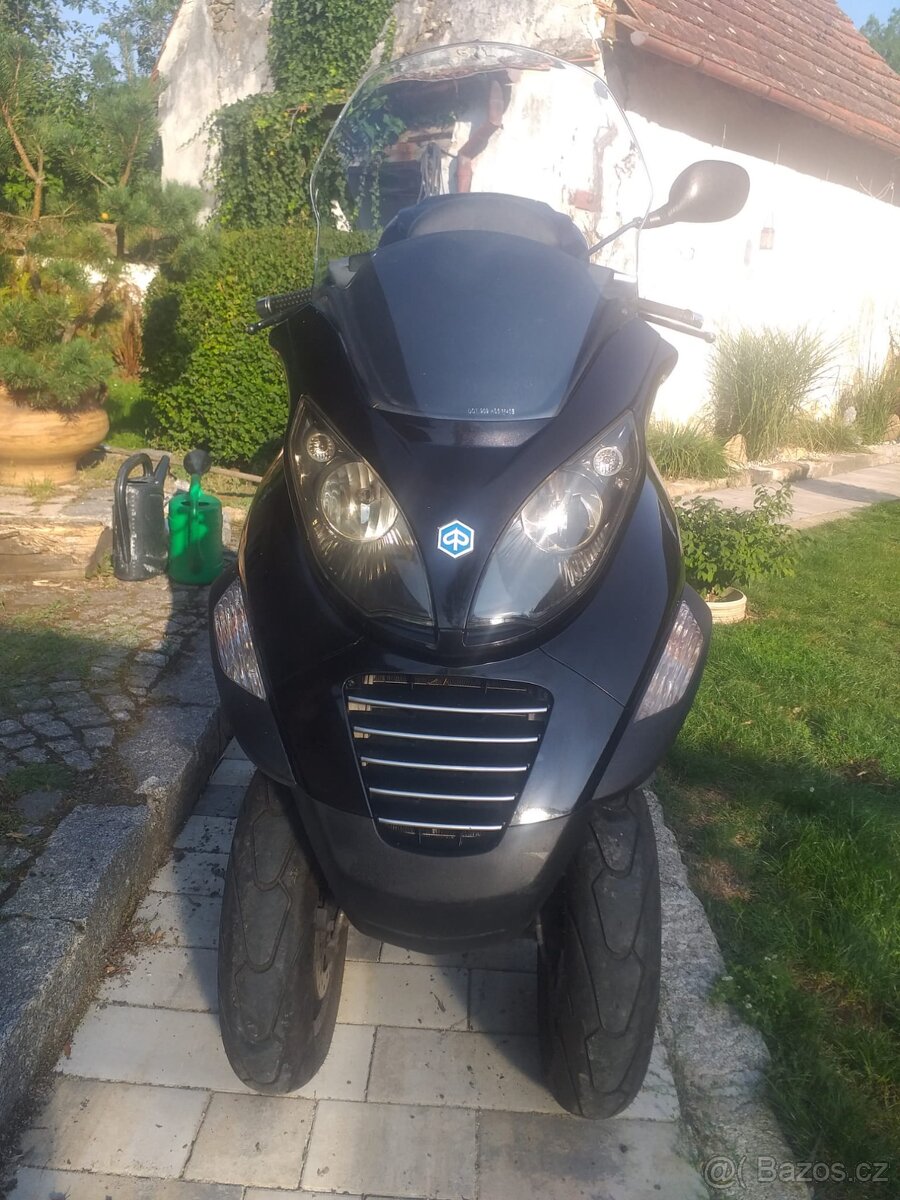 Prodám Piaggio MP3 125