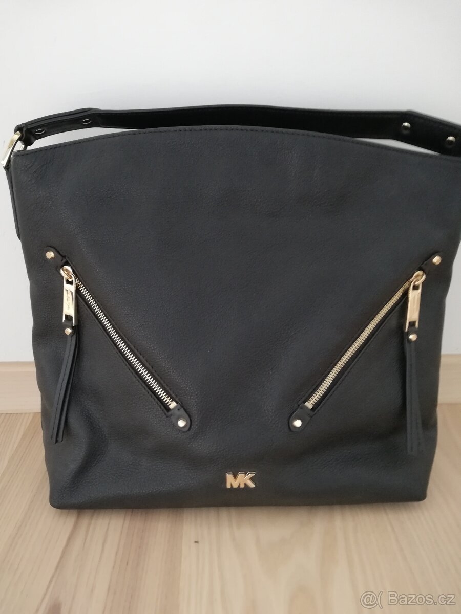 Michael Kors 30T8GZUH7L černá