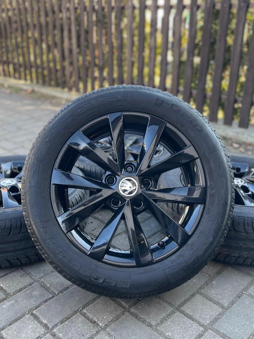 ORIGINÁL Alu Škoda Alcatras R16, 5x112 - TOP STAV