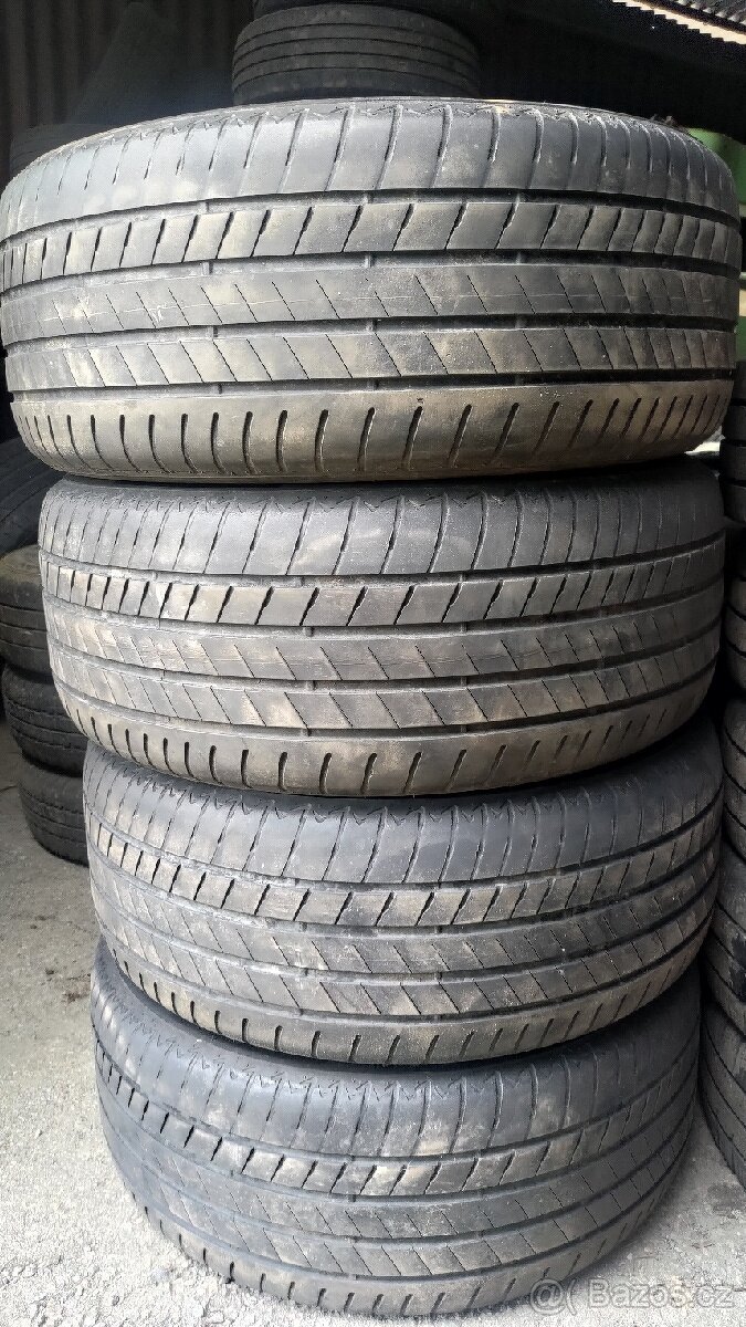 Pneu Bridgestone 255/55 R18 letni