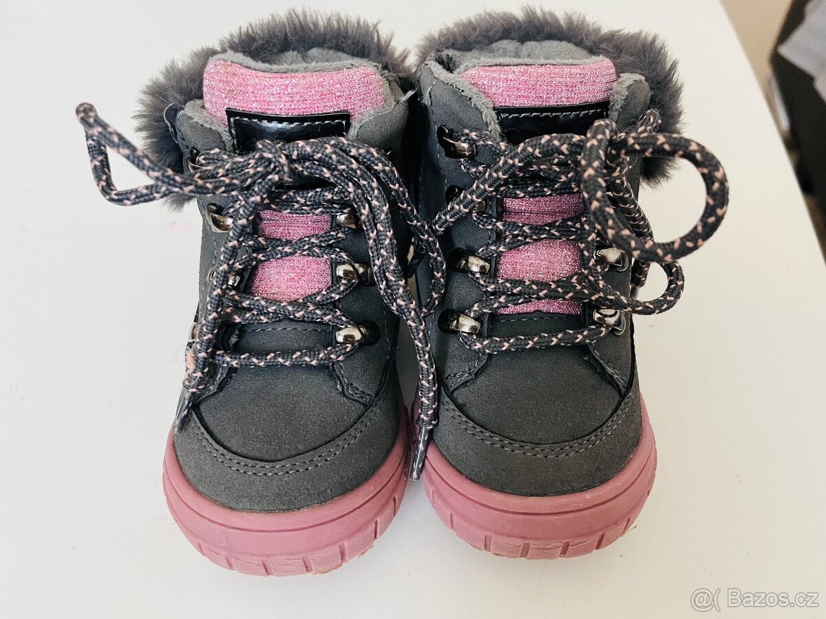 Dívčí zimní boty velikost 22