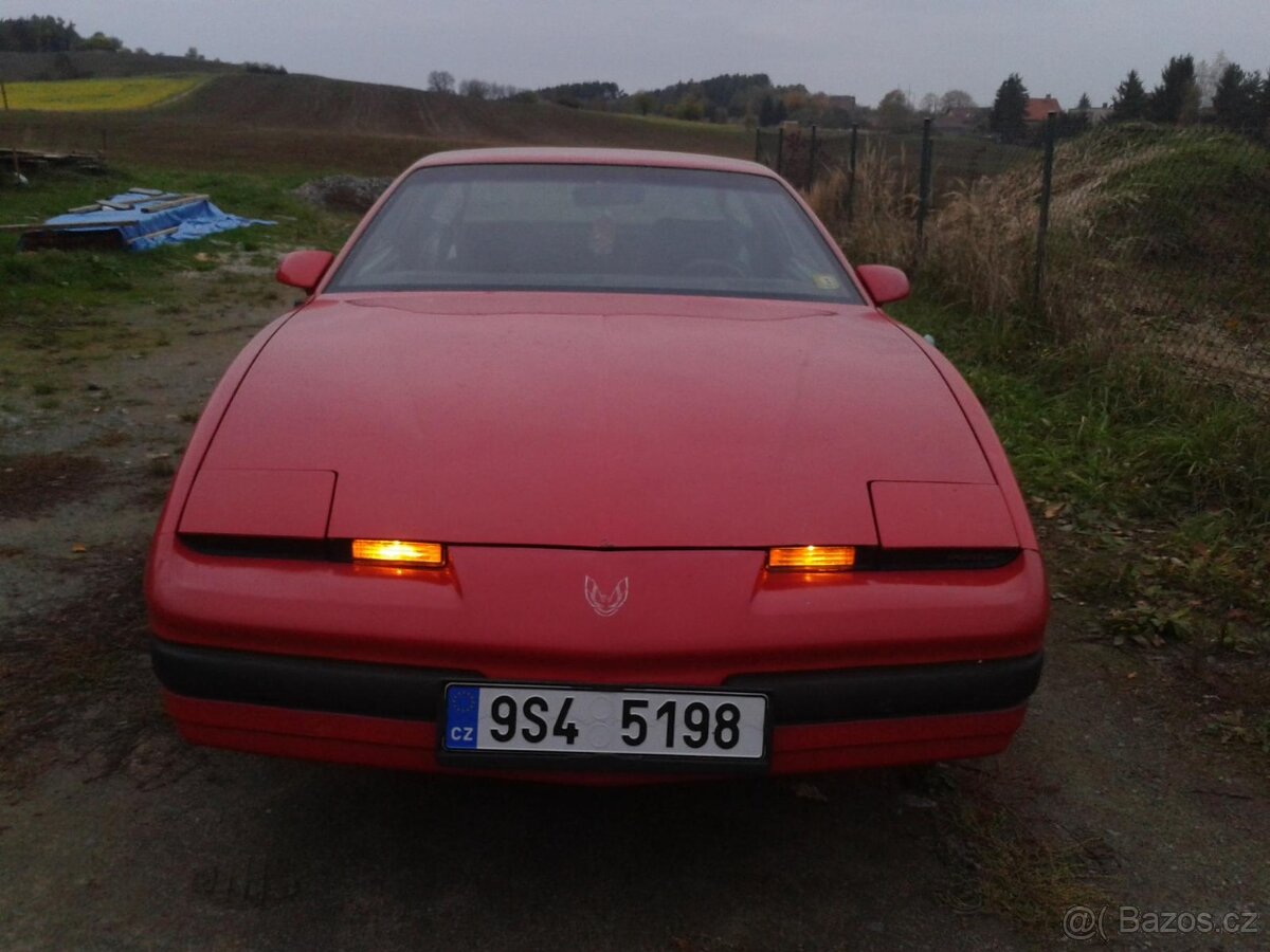 Pontiac Firebird (1987) 3. generace, započatá renovace, TP