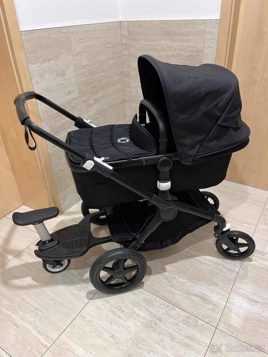 Bugaboo Fox 2 + ZDARMA golfový kočárek značky Maclaren