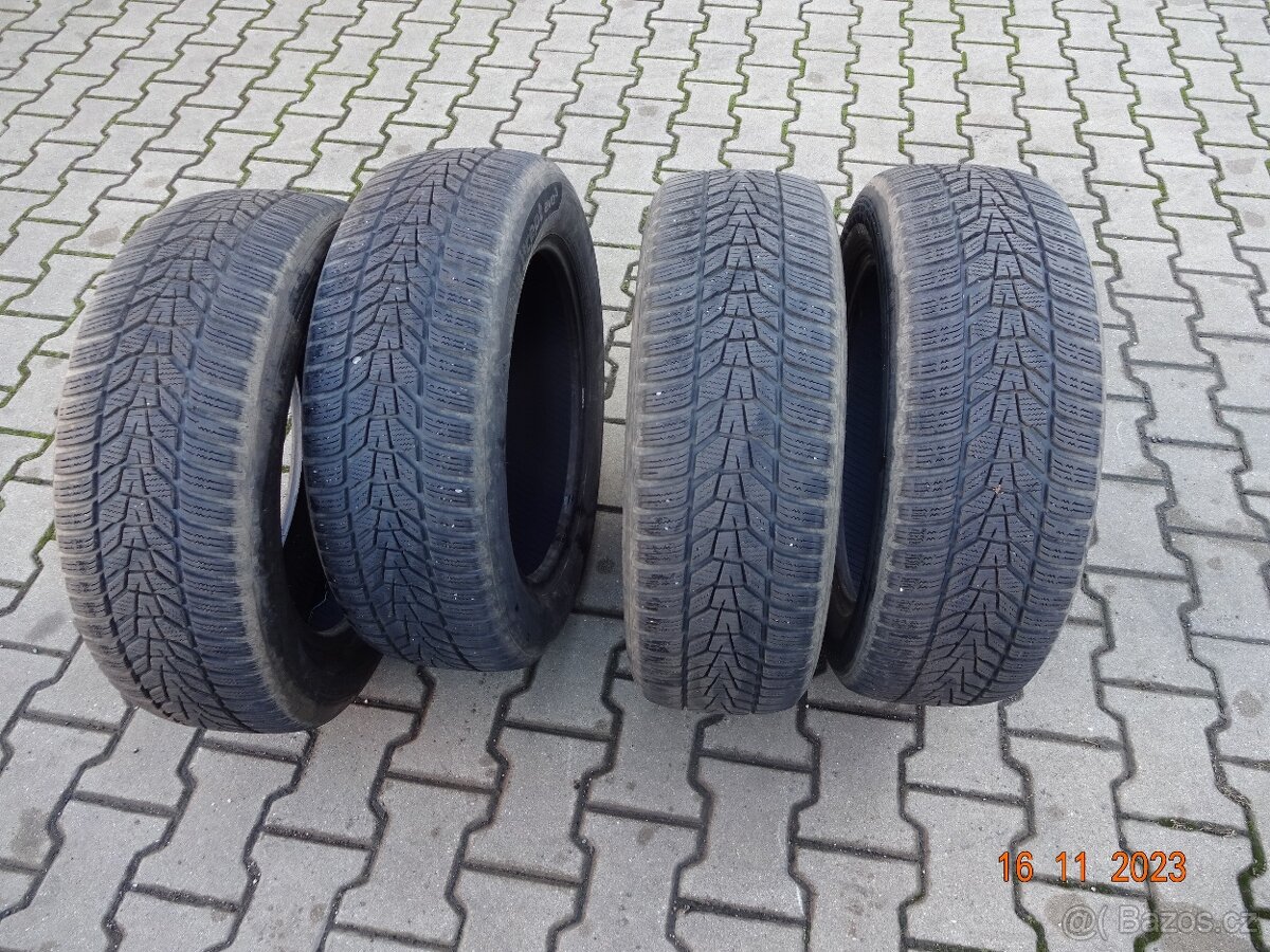 HANKOOK 215/60R17 96H zimní