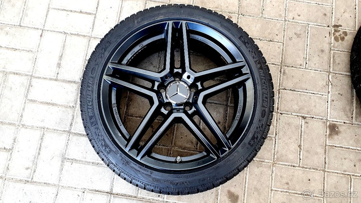 Zimní Sada Alu 5x112 215/45 R18 Mercedes Benz A