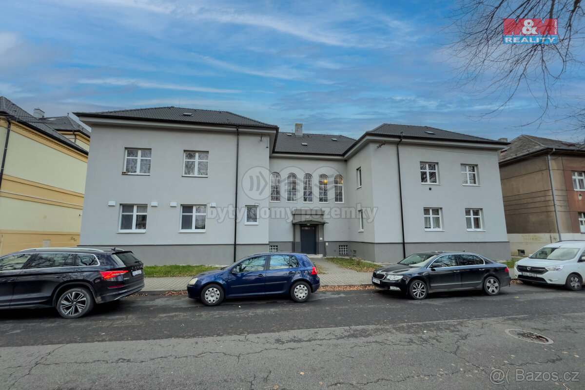 Prodej bytu 1+1, 48 m², Králův Dvůr, ul. náměstí Míru