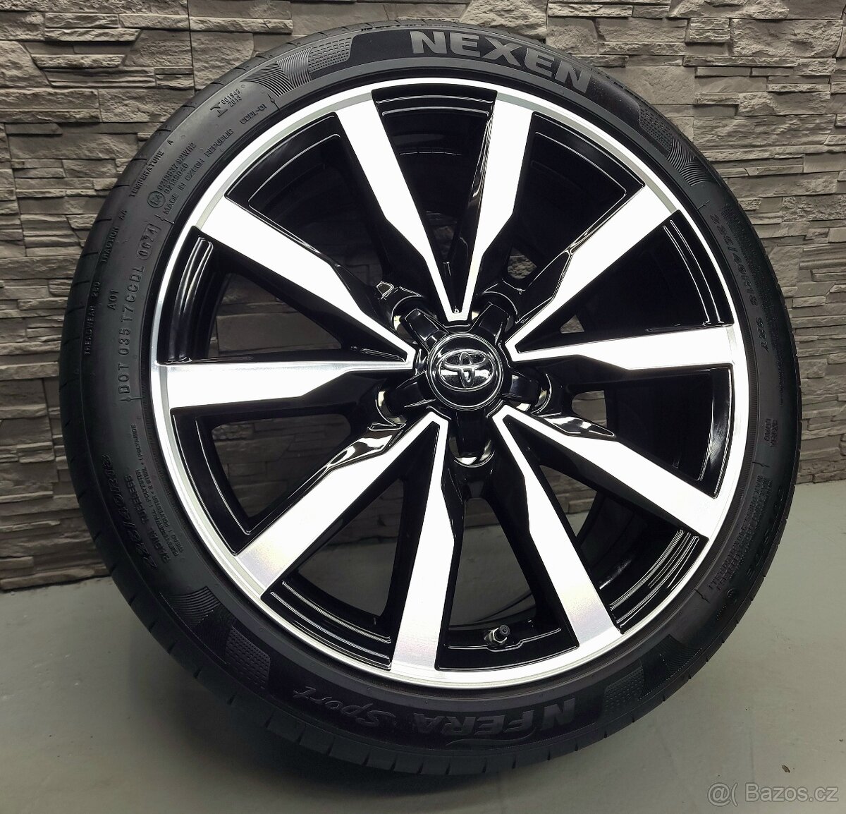 18" Originál Toyota Corolla 5x114,3 NOVÁ LETNÍ SADA