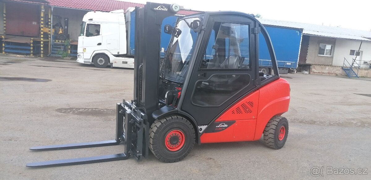 LINDE H35D-02 triplex, pozicionér s bočním posuvem