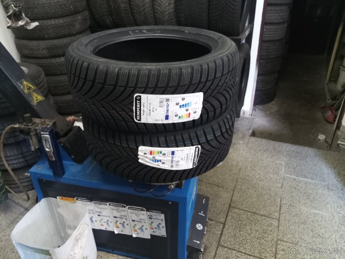 225/45 R17 Nové Zimní Semperit 2ks