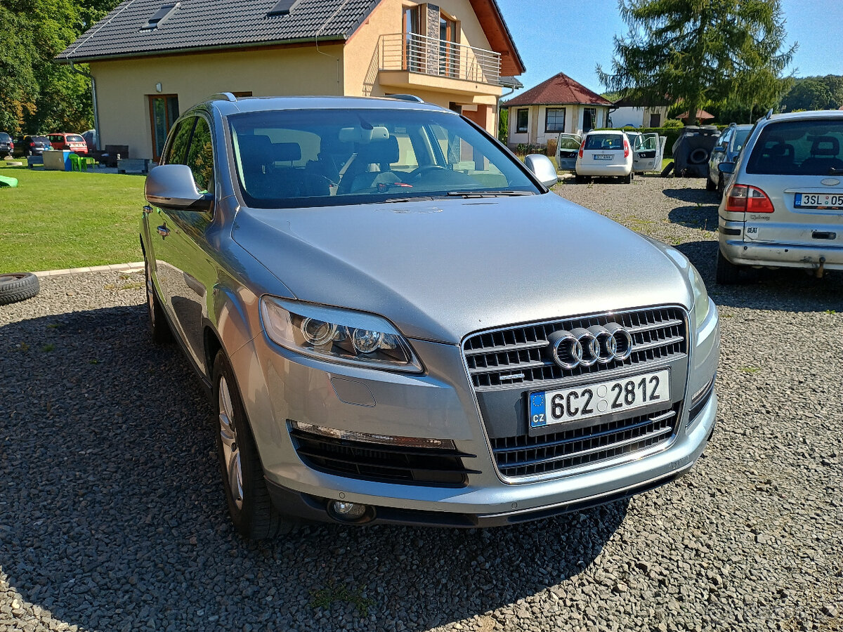 Audi Q7 3.0TDI 176 kw nájezd 212 tis. km