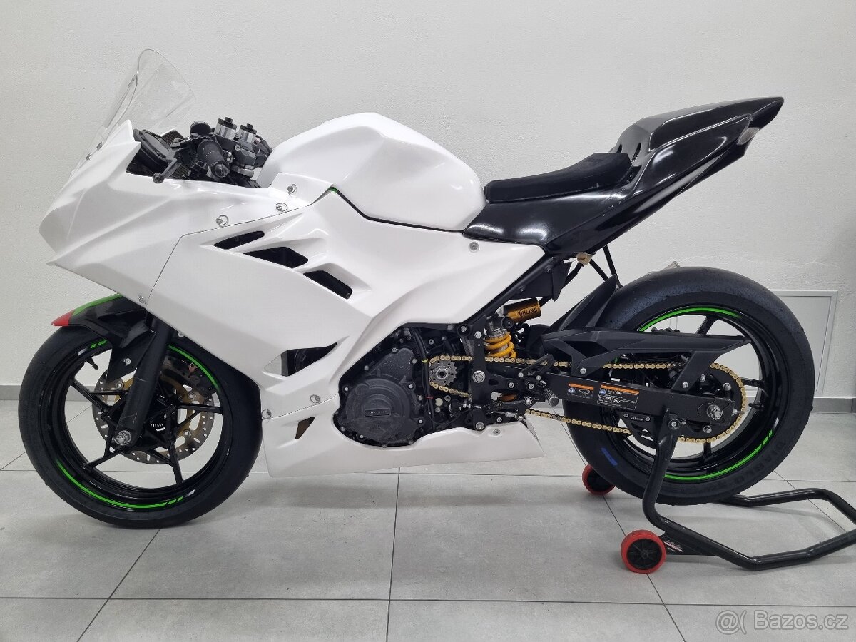 Kawasaki 400 Ninja