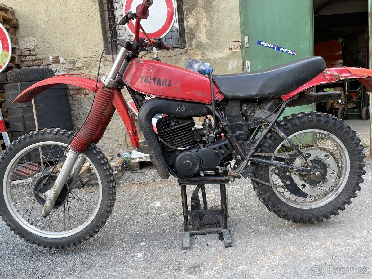 Yamaha DT 400