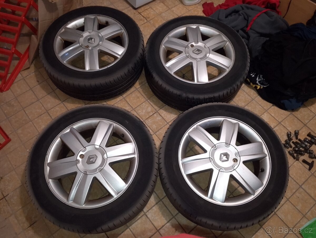 ALU disky včetně letních pneu Michelin R16 205/55R Megane II