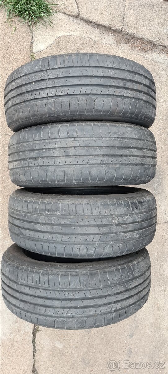 Letni pneu 205/55 R16