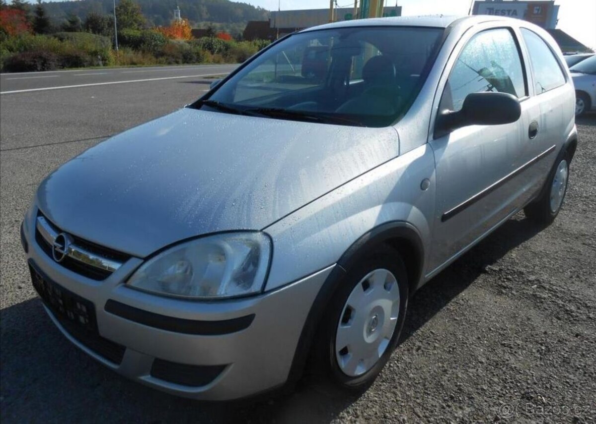 Opel Corsa 1,0 12V Enjoy Family Serviska benzín manuál