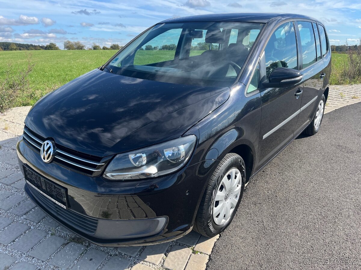 Volkswagen Touran 1.4 TSI, 7 míst