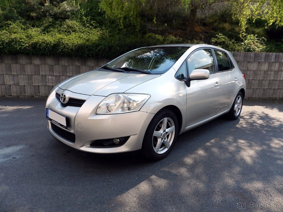 Toyota Auris 1.6 VVT-i 91 kW AUTOMAT r.v. 2007