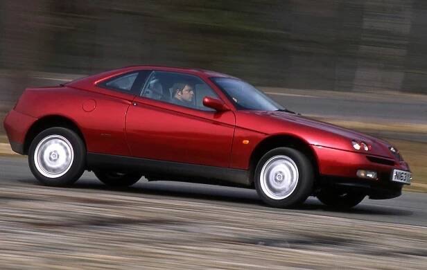 Alfa  GTV, 146-145